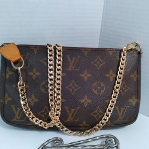 🎀Authentic Louis Vuitton Monogram Pouchette Accessories